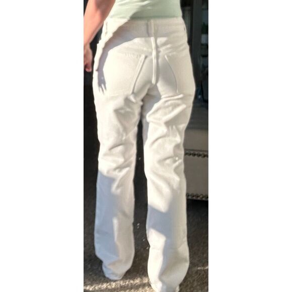 NEW WITH TAGS OLD NAVY High-Waisted O.G. Straight White Jeans Size 2R - Picture 3 of 10